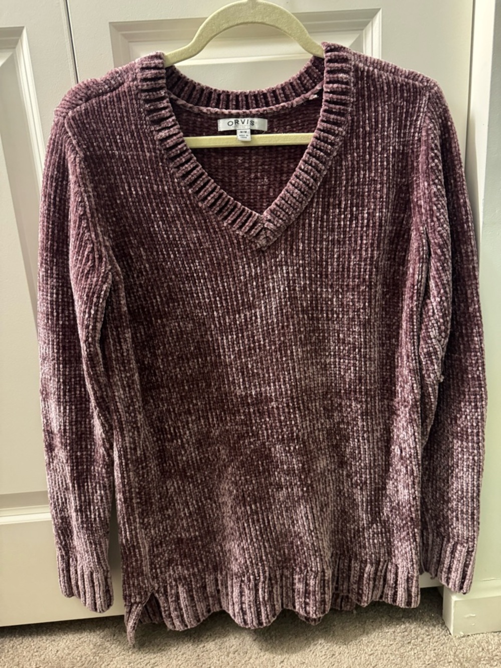 Orvis Women's Plush V-Neck Sweater in Dusty Plum